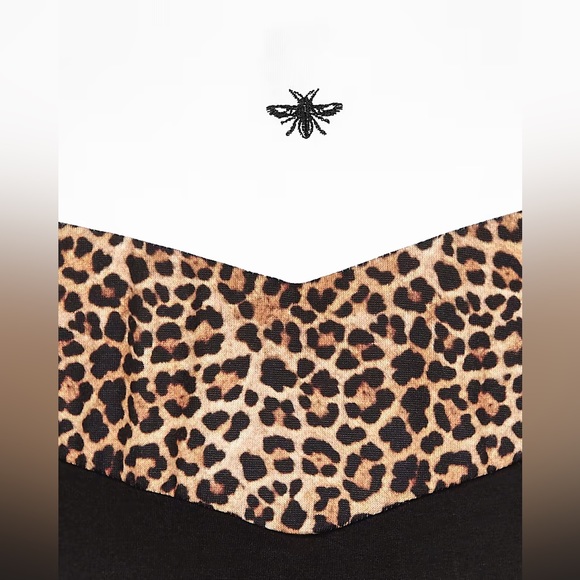 River Island BOYS WHITE LEOPARD PRINT CHEVRON T-SHIRT - Picture 3 of 3